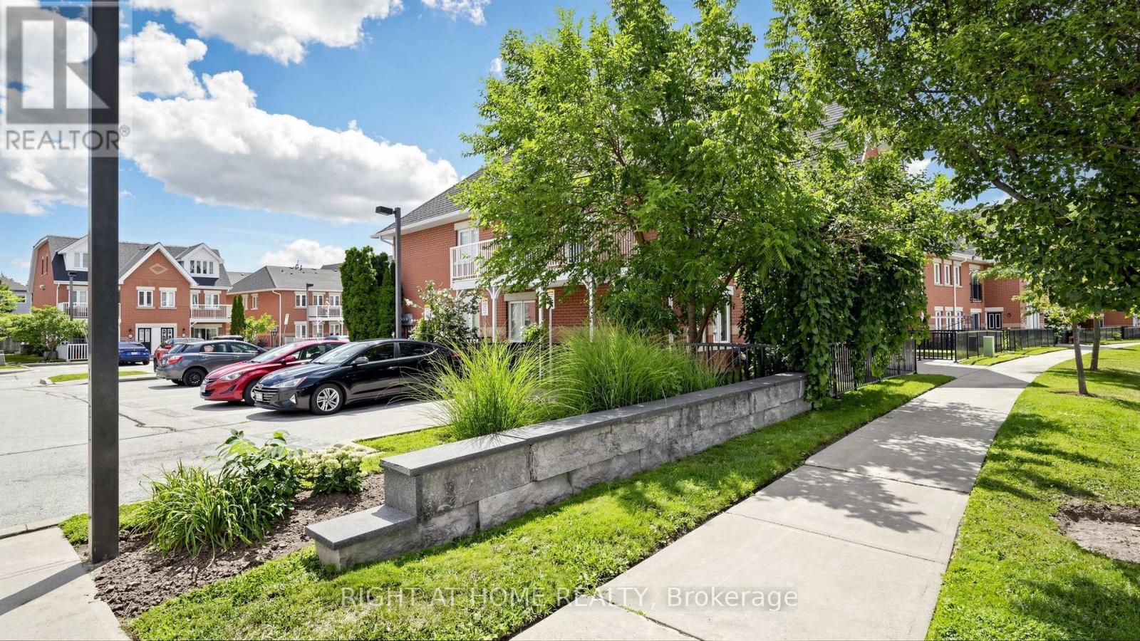 801 - 1701 Lampman Avenue, Burlington, Ontario  L7L 6R7 - Photo 4 - W13688832