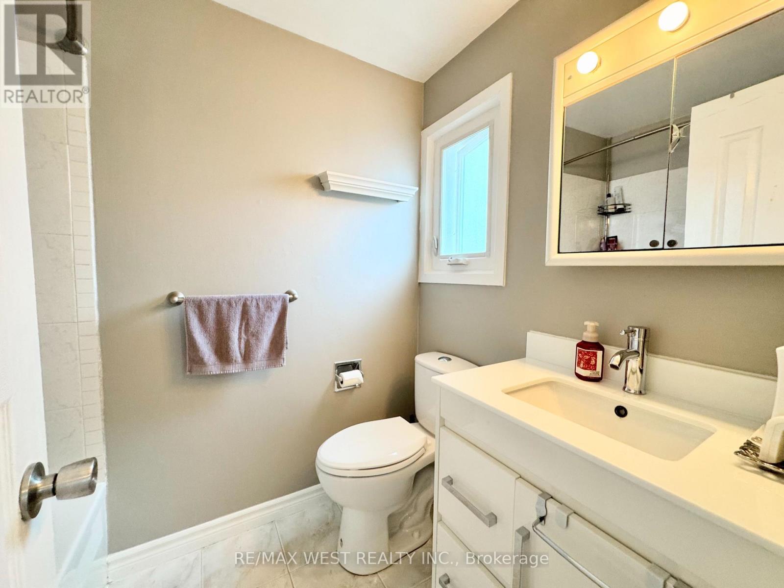 10 Hardcastle Court, Brampton, Ontario  L6S 2B3 - Photo 20 - W13688898