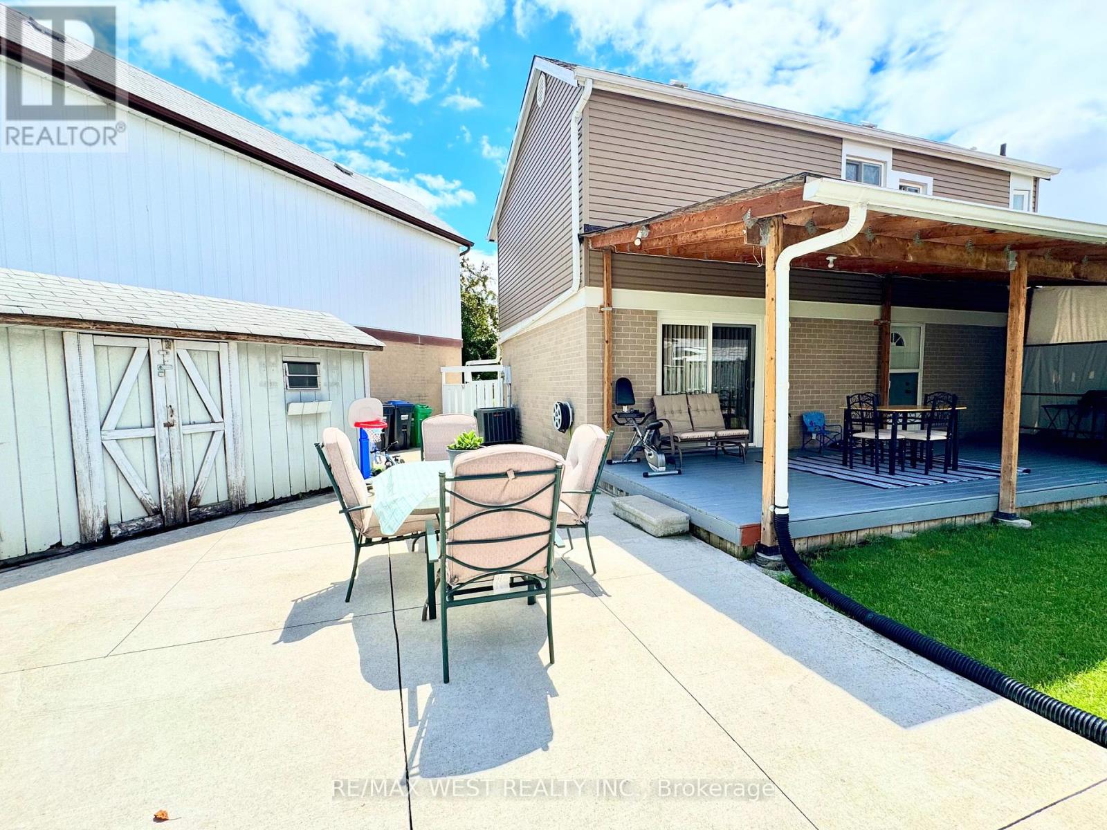 10 Hardcastle Court, Brampton, Ontario  L6S 2B3 - Photo 30 - W13688898