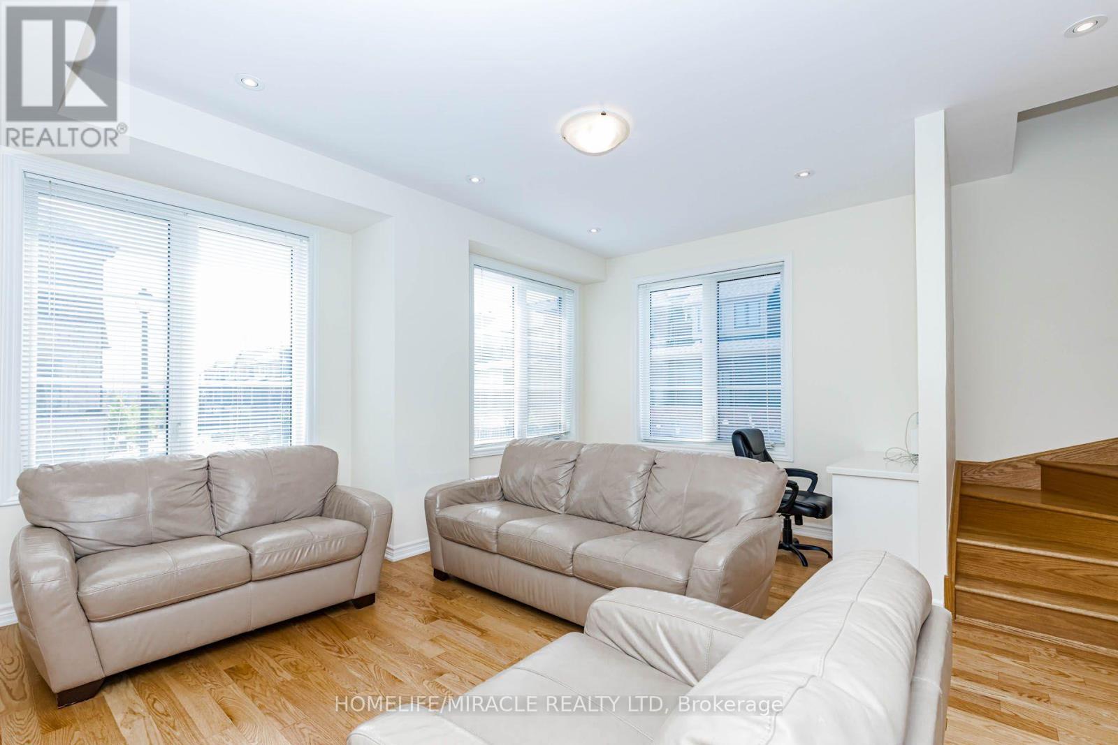 32 Arcola Street, Brampton, Ontario  L6P 4N7 - Photo 22 - W13688918