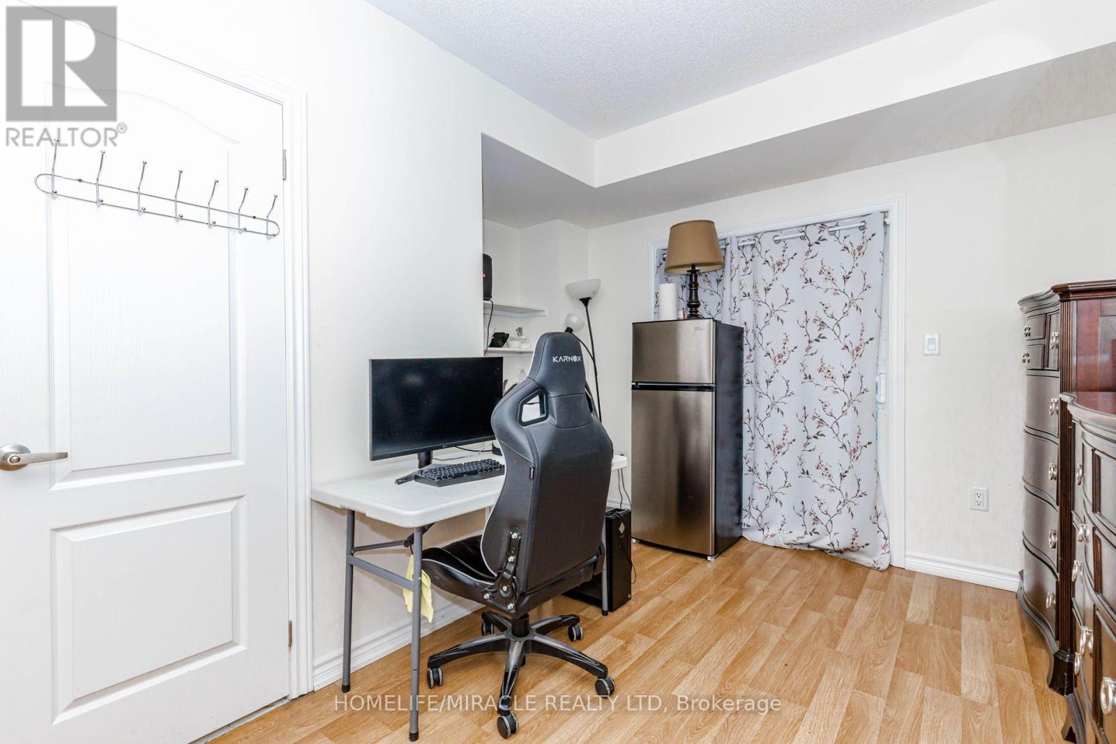 32 Arcola Street, Brampton, Ontario  L6P 4N7 - Photo 8 - W13688918