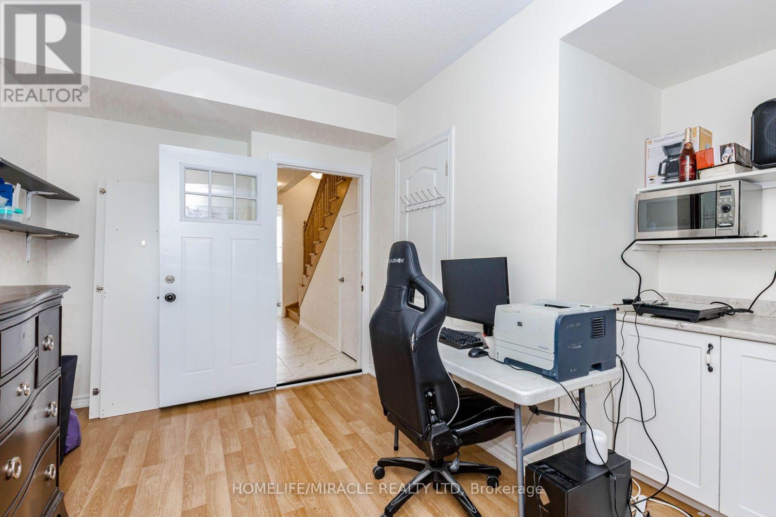 32 Arcola Street, Brampton, Ontario  L6P 4N7 - Photo 9 - W13688918