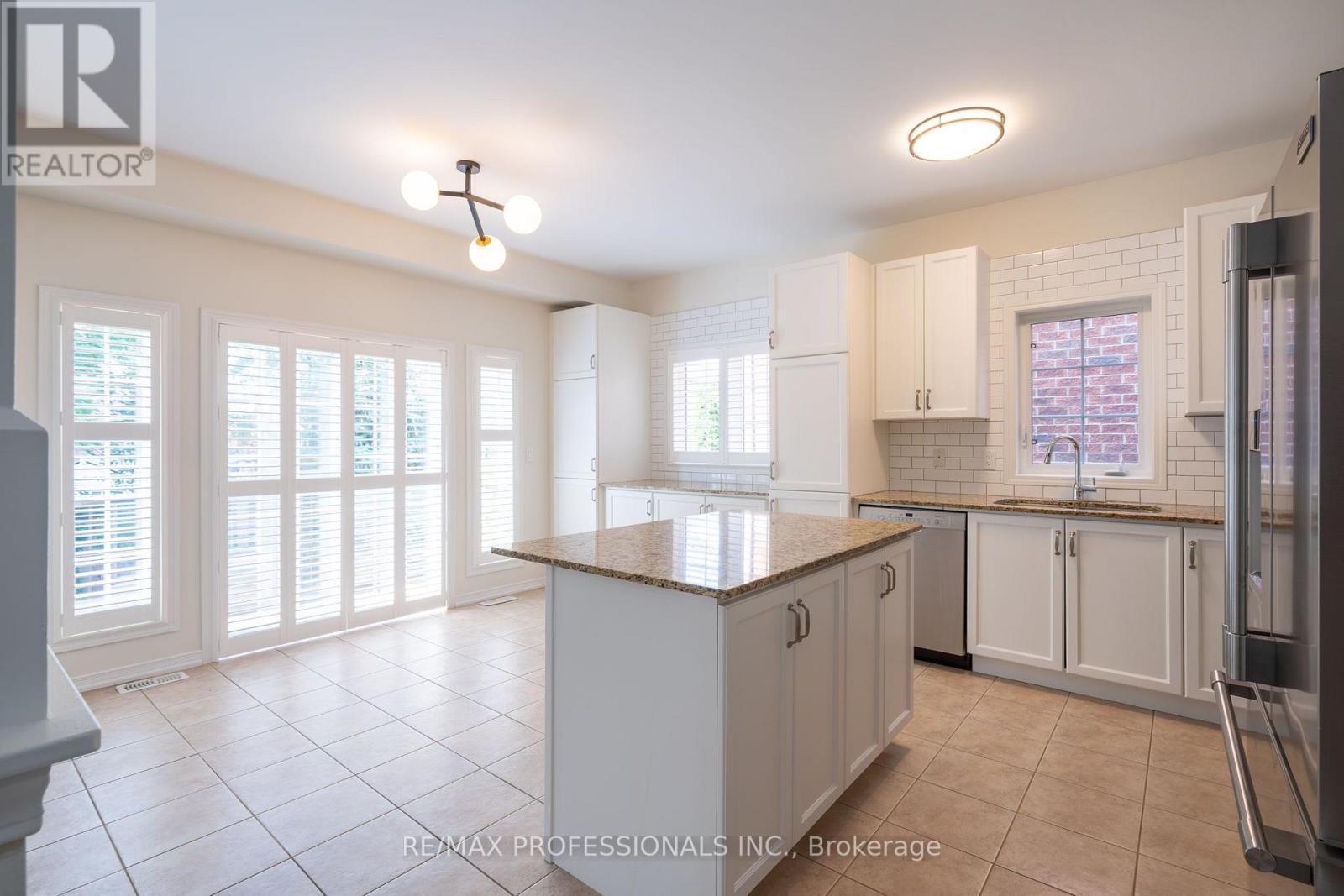 3184 Nixon Gate, Burlington, Ontario  L7M 0C6 - Photo 11 - W13688956