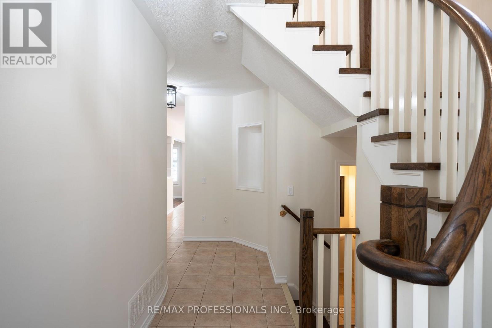 3184 Nixon Gate, Burlington, Ontario  L7M 0C6 - Photo 14 - W13688956