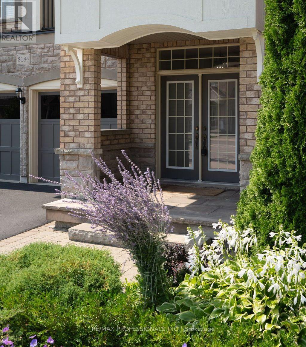 3184 Nixon Gate, Burlington, Ontario  L7M 0C6 - Photo 3 - W13688956