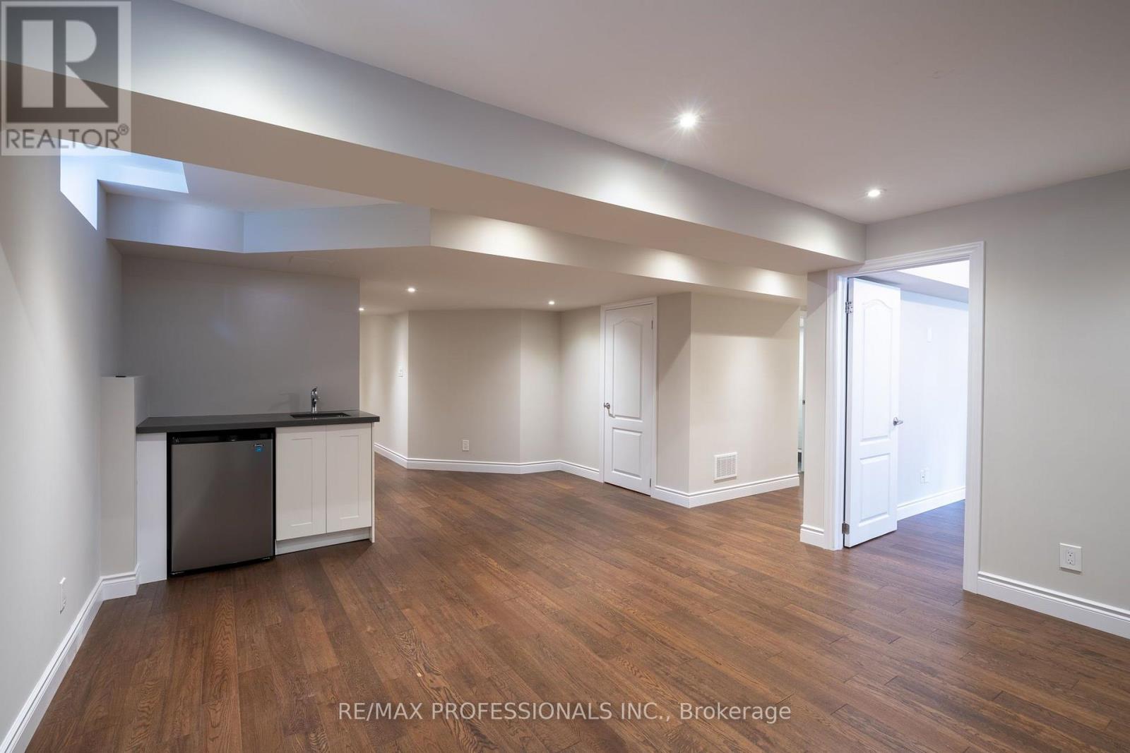 3184 Nixon Gate, Burlington, Ontario  L7M 0C6 - Photo 32 - W13688956