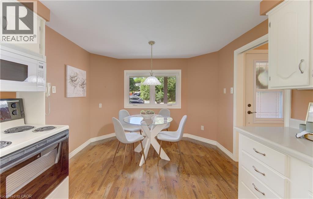 466 Belgreen Way, Waterloo, Ontario  N2L 5X5 - Photo 6 - 40852492