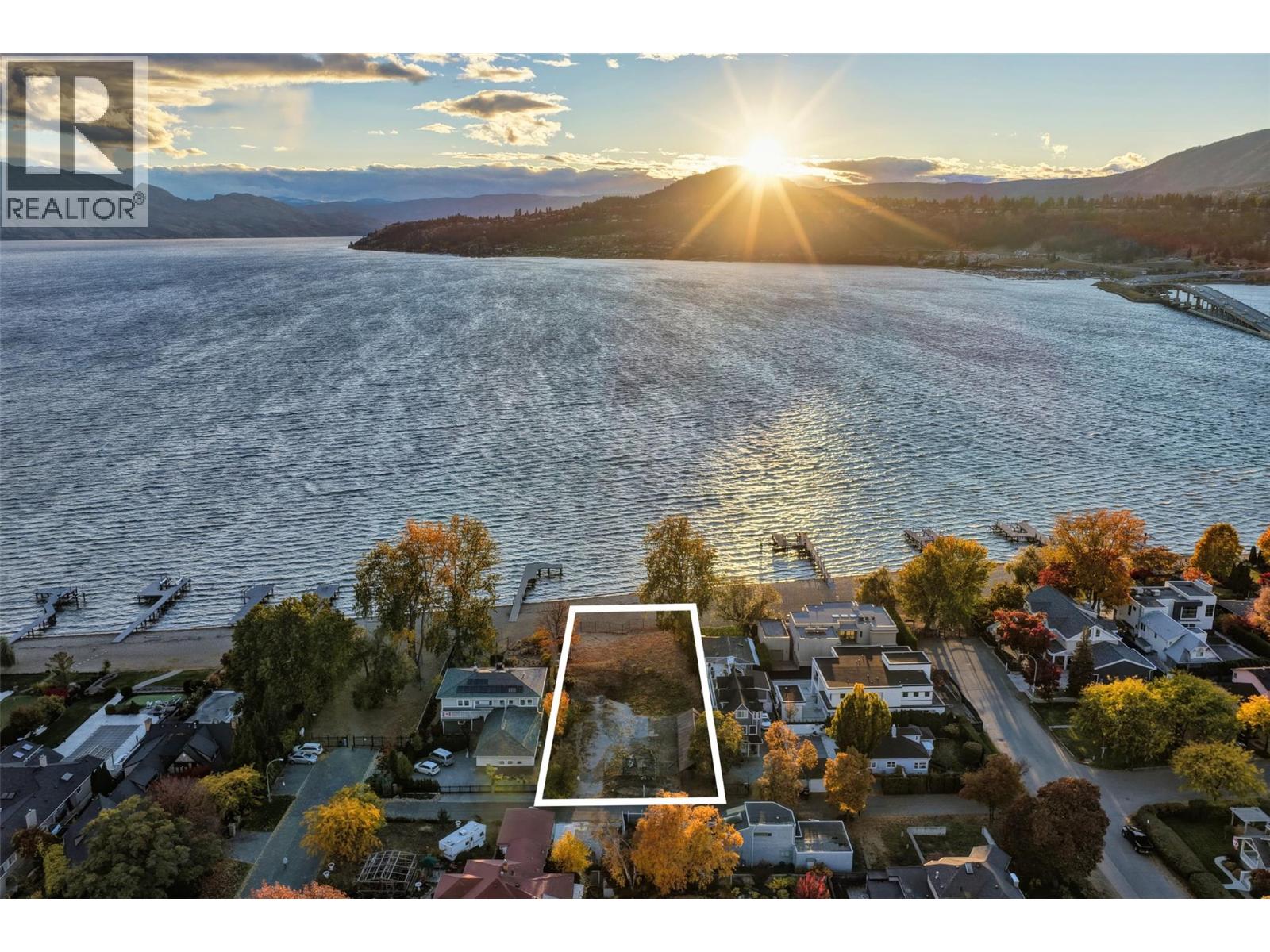 1978 Mcdougall Street, Kelowna, British Columbia  V1Y 1A3 - Photo 6 - 10391645