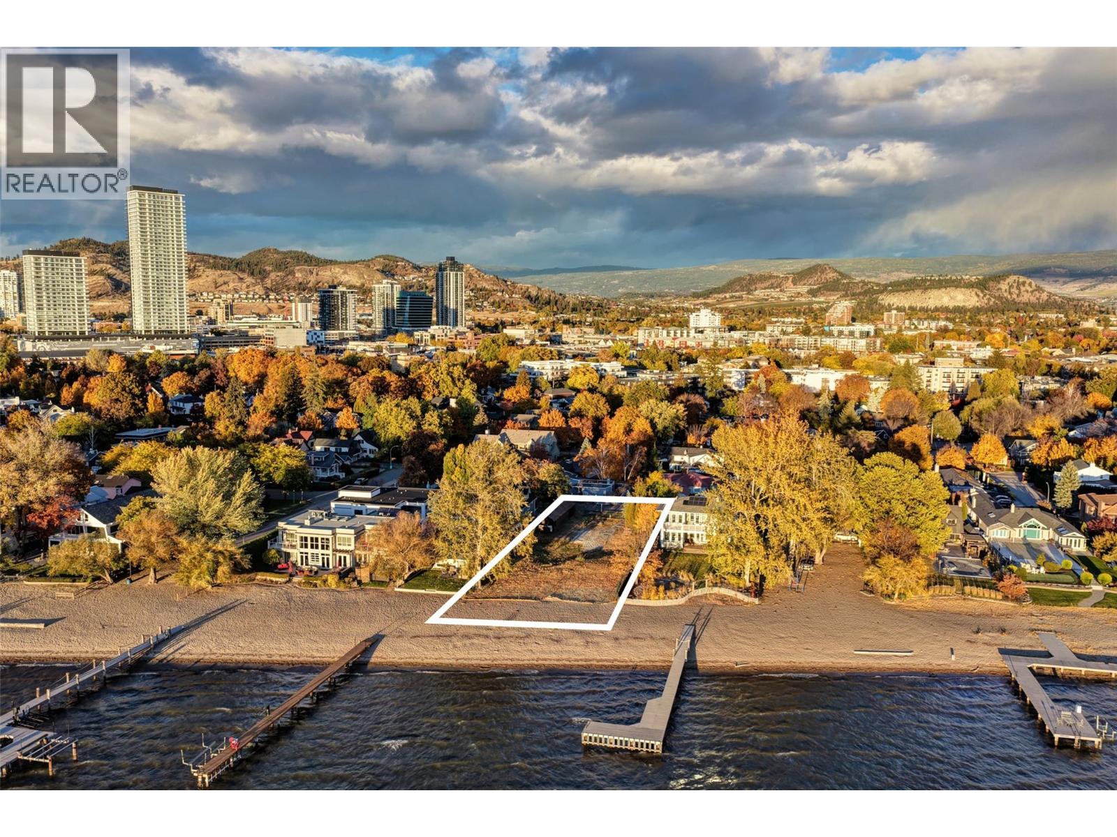 1978 Mcdougall Street, Kelowna, British Columbia  V1Y 1A3 - Photo 4 - 10391645