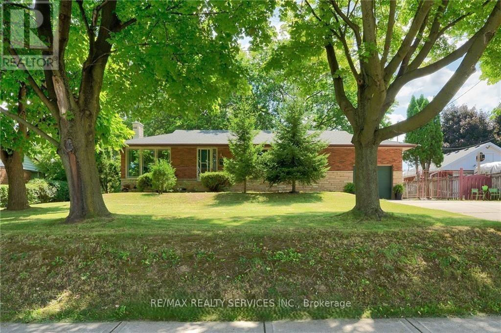 68 Rymal Road E, Hamilton, Ontario  L9B 1C1 - Photo 2 - X13688734