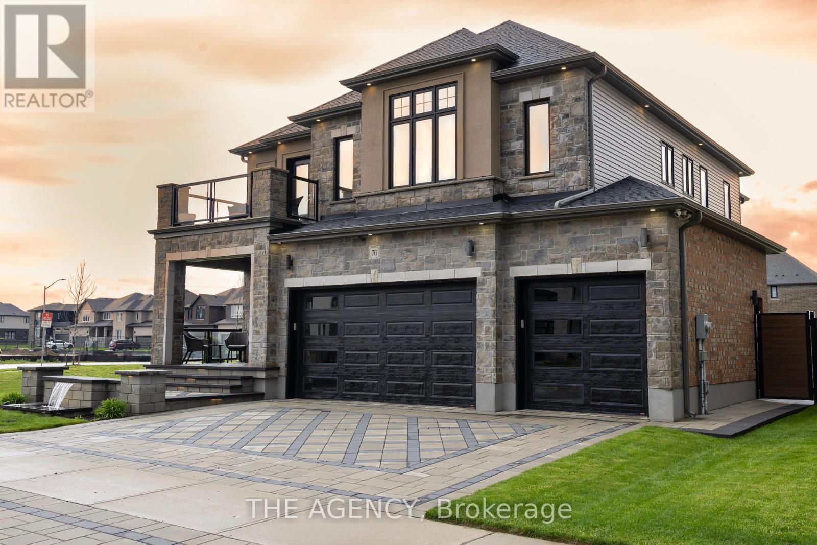 76 Grandville Circle, Brant, Ontario  N3L 0J5 - Photo 2 - X13688736