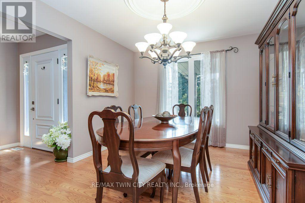 108 Queensway Drive, Woolwich, Ontario  N3B 2T5 - Photo 11 - X13688808