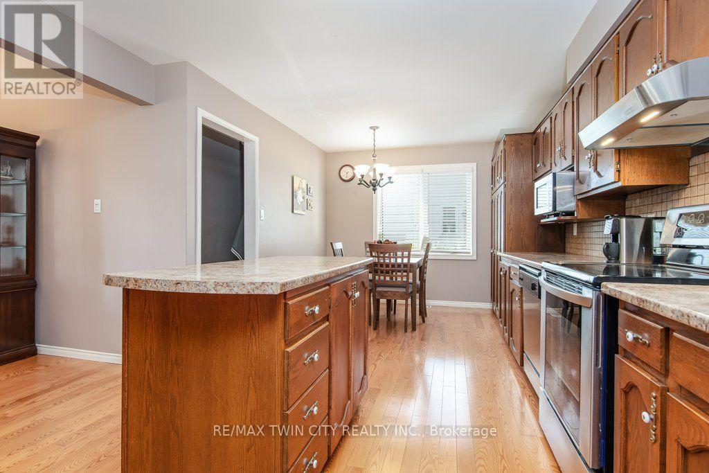 108 Queensway Drive, Woolwich, Ontario  N3B 2T5 - Photo 15 - X13688808