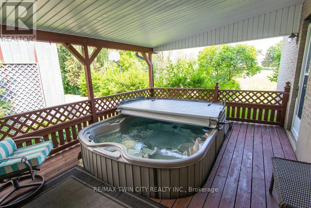 108 Queensway Drive, Woolwich, Ontario  N3B 2T5 - Photo 37 - X13688808
