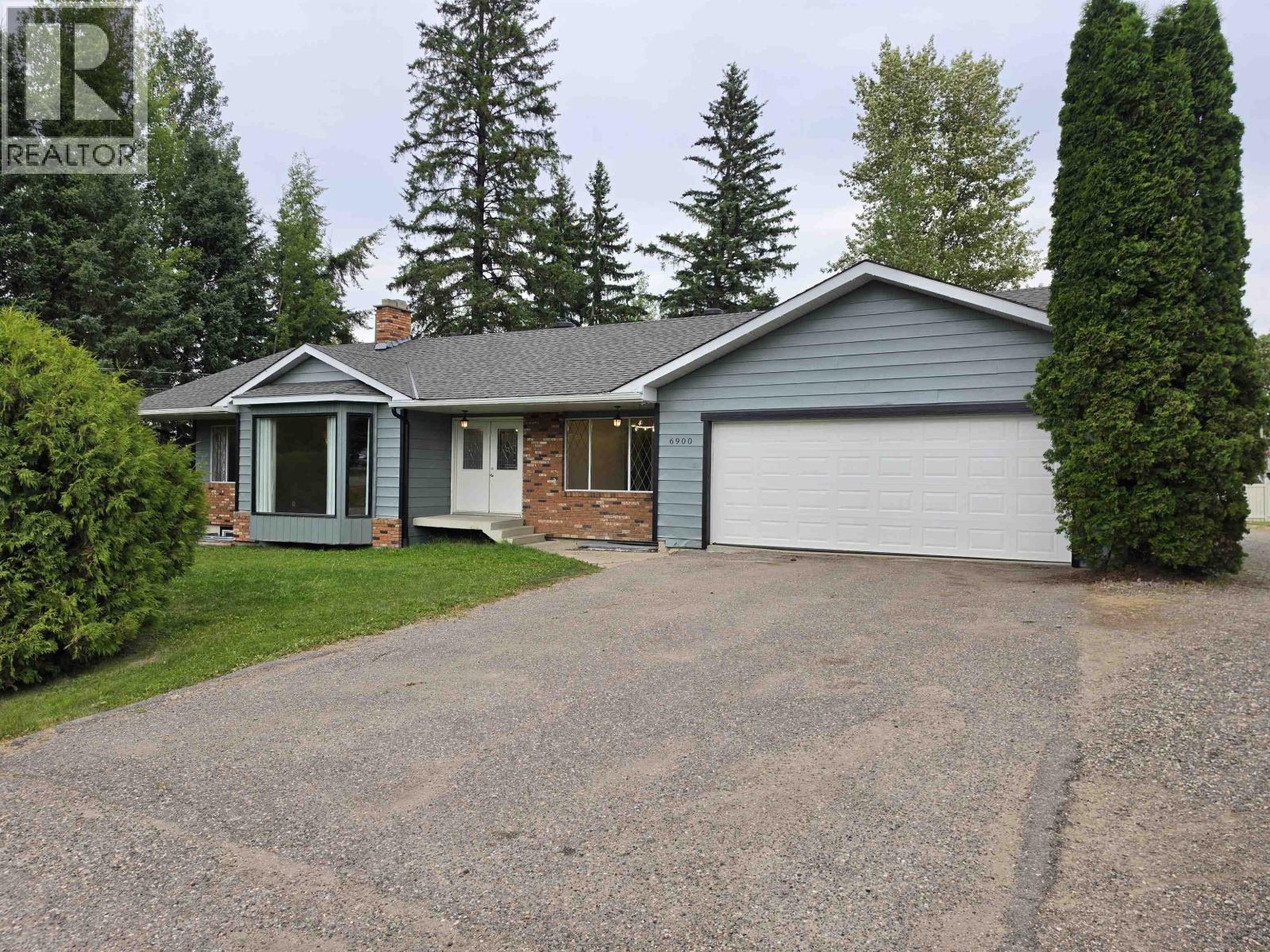 6900 Aldeen Road, Prince George, British Columbia  V2N 5P8 - Photo 2 - R3156819