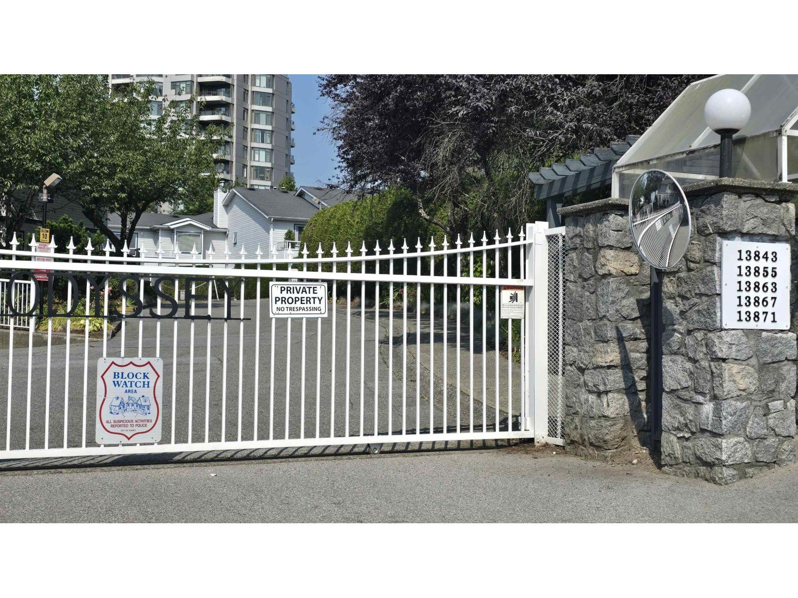 201 13863 100 Avenue, Surrey, British Columbia  V3T 5P5 - Photo 4 - R3156325