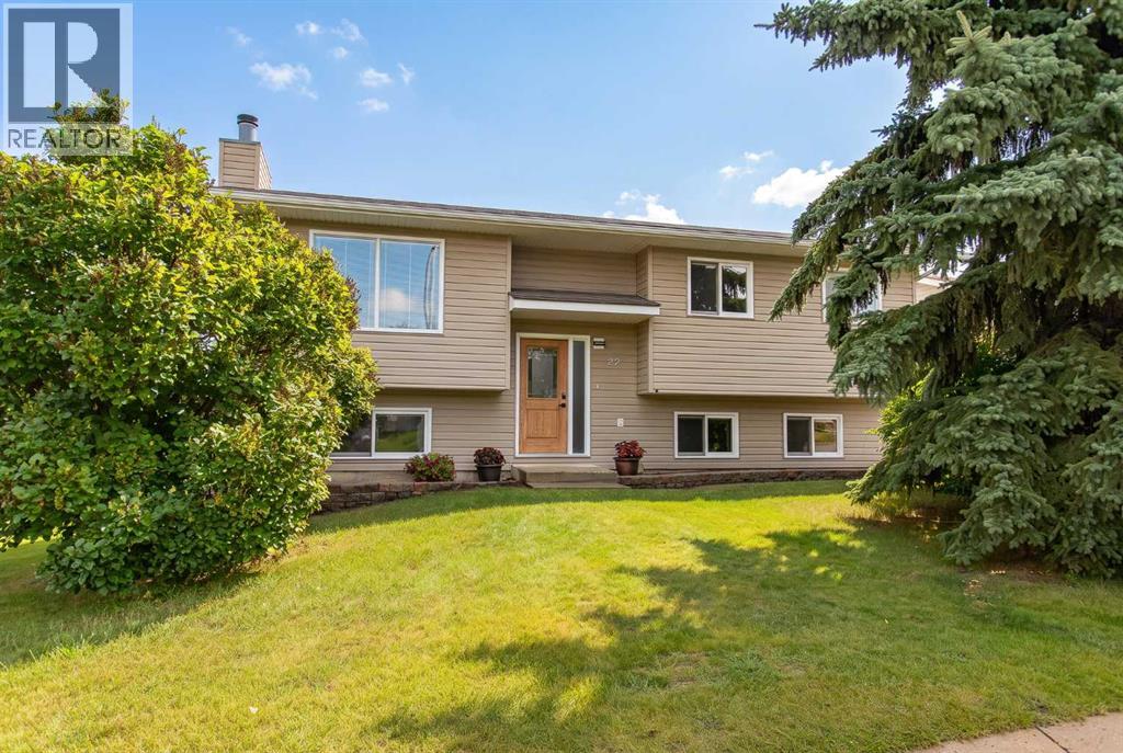 22 Bruns Crescent, Lacombe, Alberta
