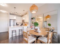 405 15388 105 AVENUE, Surrey, British Columbia