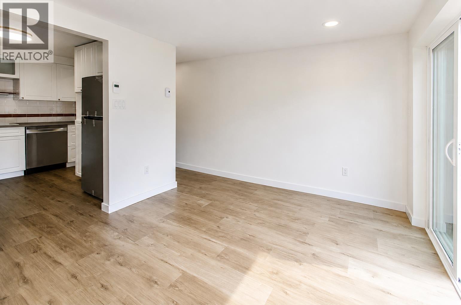962 E 11th Avenue, Vancouver, British Columbia  V5T 2E9 - Photo 15 - R3156769