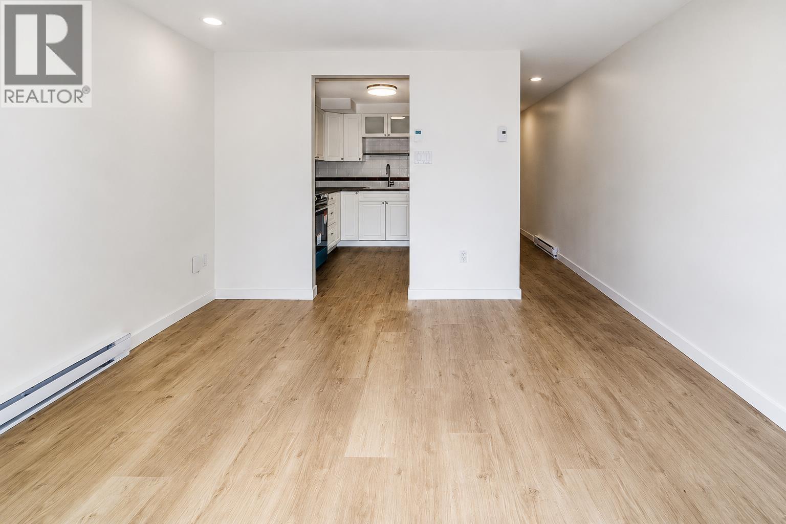 962 E 11th Avenue, Vancouver, British Columbia  V5T 2E9 - Photo 13 - R3156769