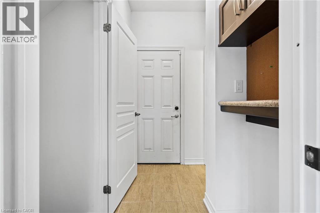 6087 Eaglewood Drive Unit# Lower, Niagara Falls, Ontario  L2G 0A7 - Photo 2 - 40839005