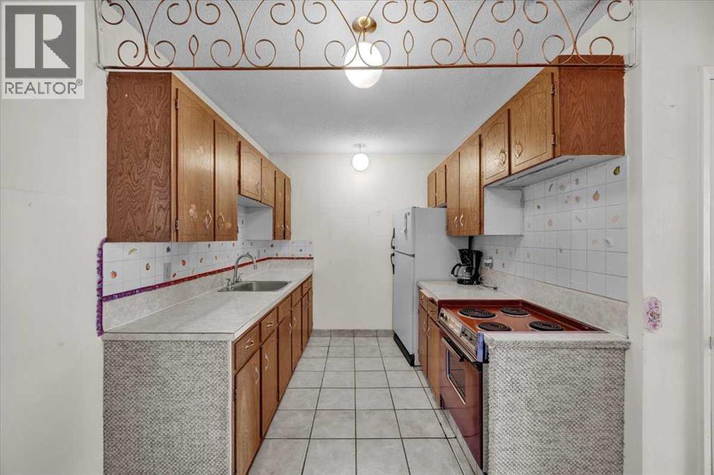 2025 40 Street SE, Calgary, Alberta  T2B 1B6 - Photo 13 - A2338170