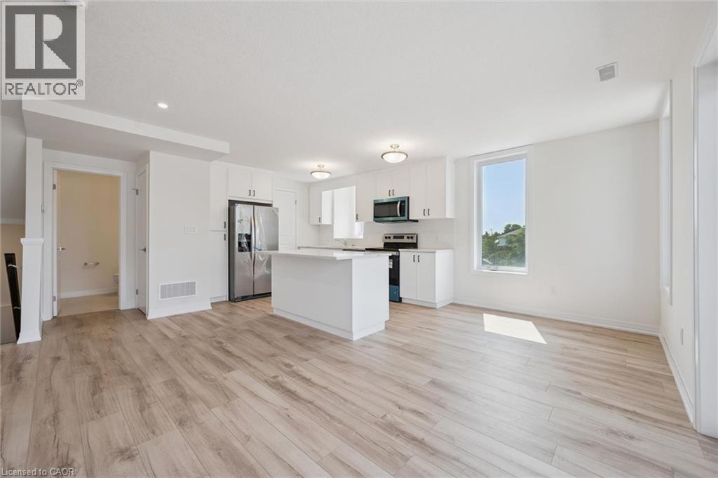525 Erinbrook Drive Unit# B047, Kitchener, Ontario  N2E 0L4 - Photo 13 - 40856706