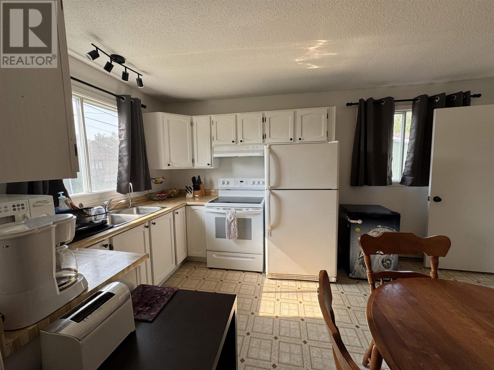 38 Richard St, Chapleau, Ontario  P0M 1K0 - Photo 7 - SM260953