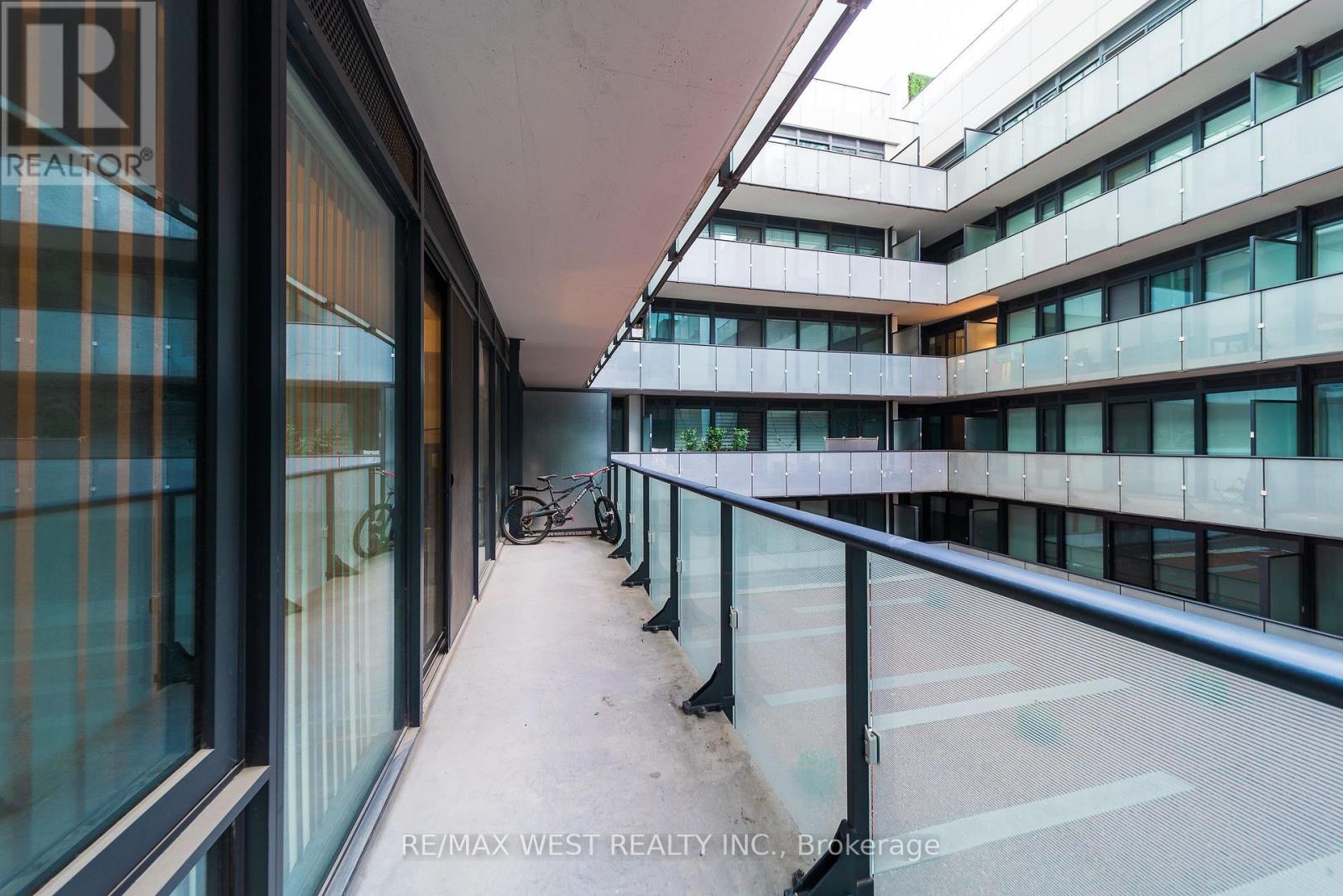 331 - 161 Roehampton Avenue, Toronto, Ontario  M4P 0C8 - Photo 11 - C13681038