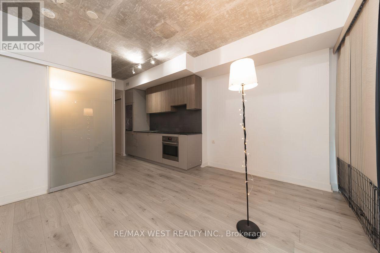 331 - 161 Roehampton Avenue, Toronto, Ontario  M4P 0C8 - Photo 6 - C13681038