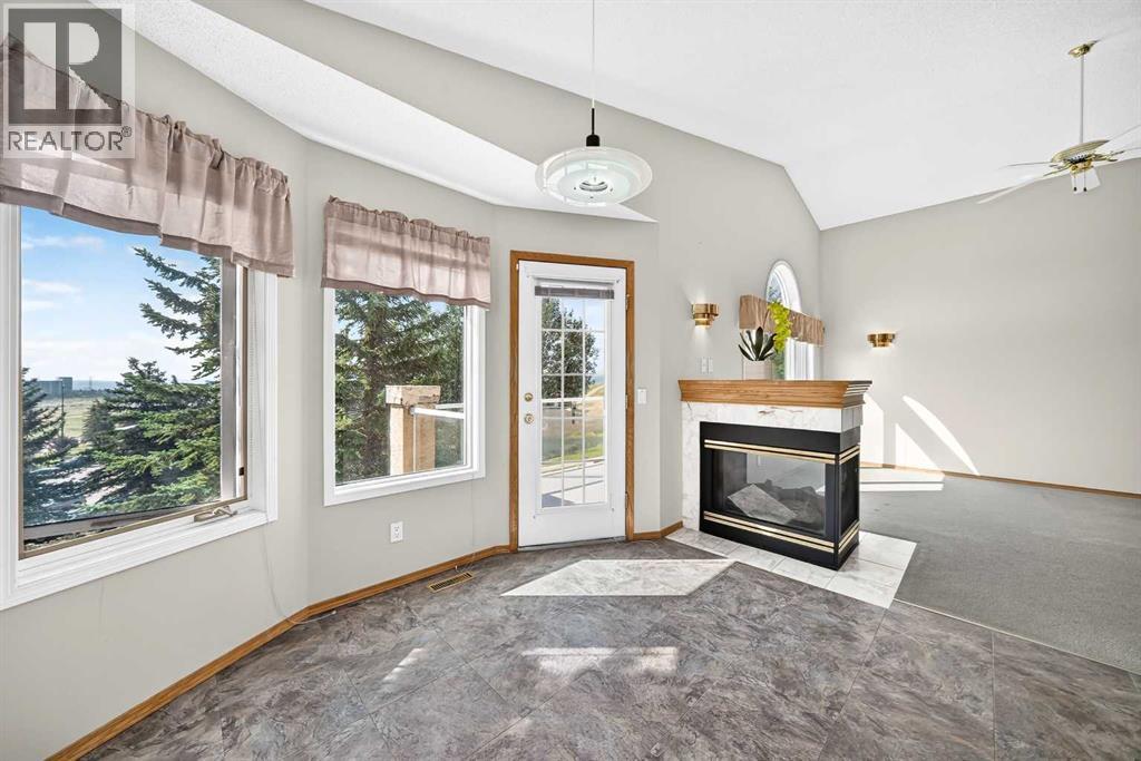 2917 Signal Hill Heights SW, Calgary, Alberta  T3H 2X4 - Photo 10 - A2338433