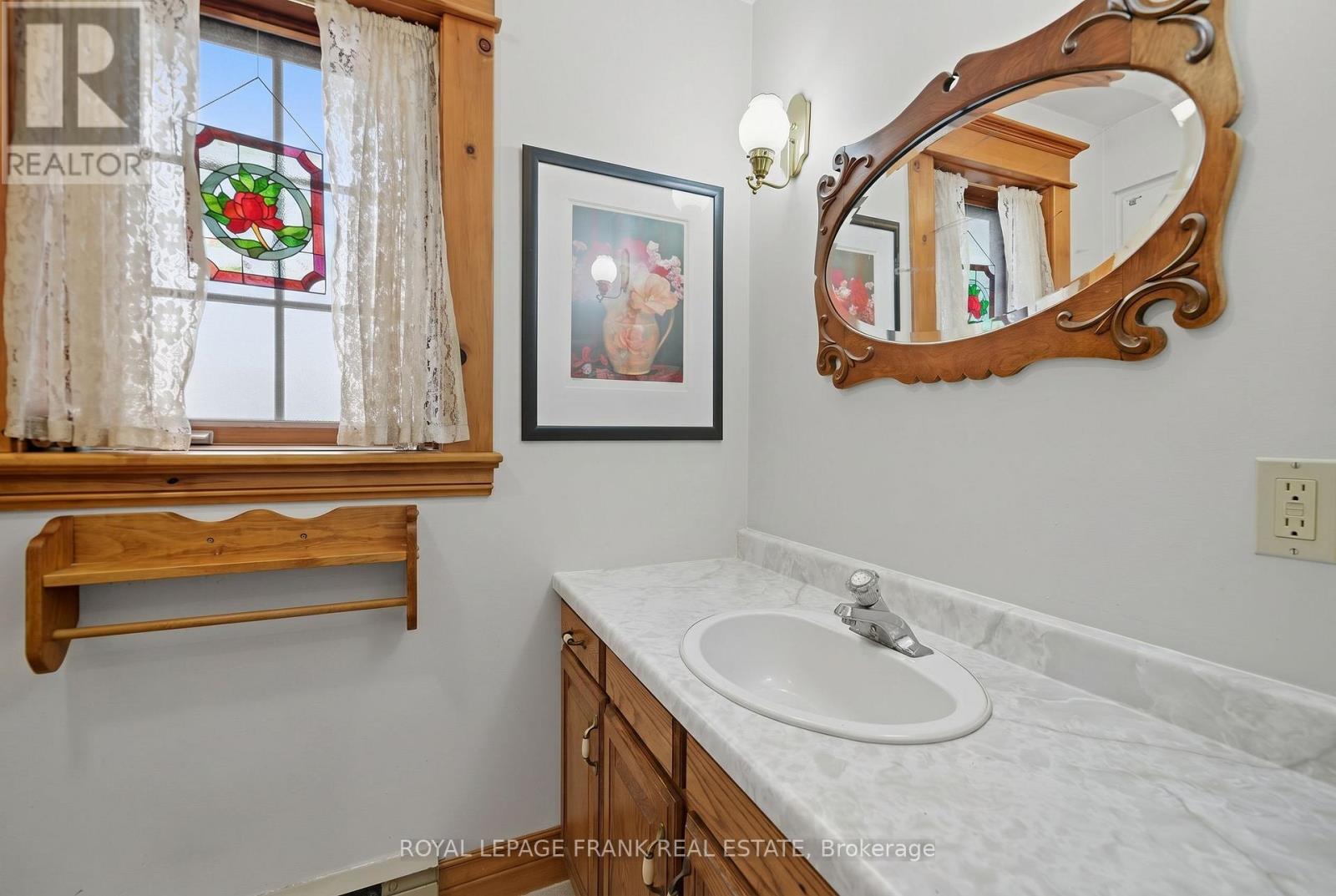 76 Bond Street W, Kawartha Lakes, Ontario  K9V 3R4 - Photo 33 - X13688992