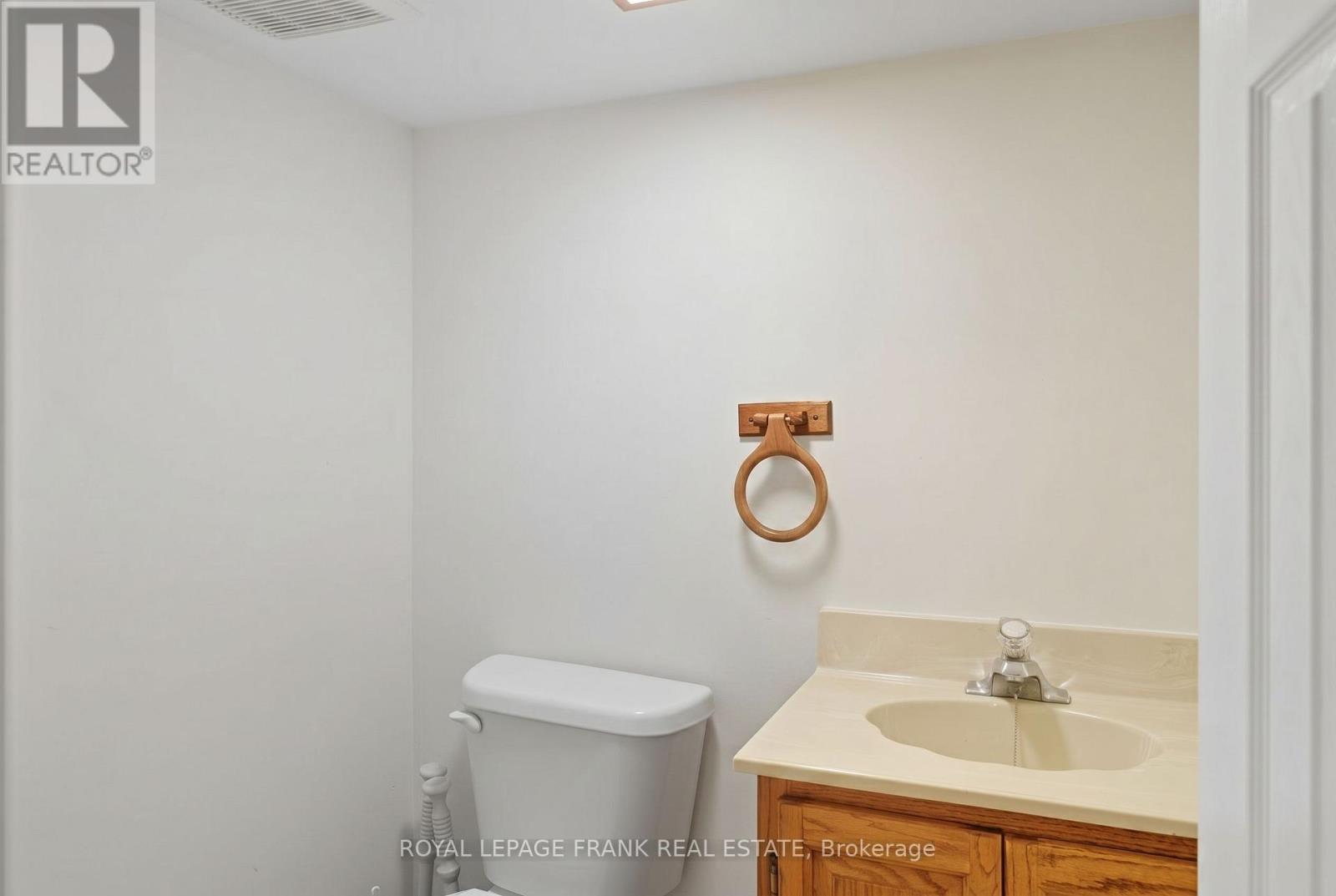 76 Bond Street W, Kawartha Lakes, Ontario  K9V 3R4 - Photo 34 - X13688992