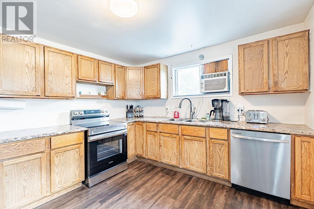 75 Ontario St, Thunder Bay, Ontario  P7B 3G1 - Photo 17 - TB2602397