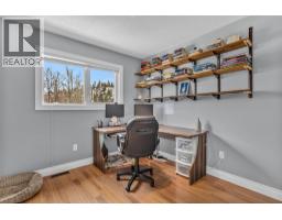 863 Hammer Avenue, Kelowna, British Columbia  V1W 2B7 - Photo 40 - 10395871
