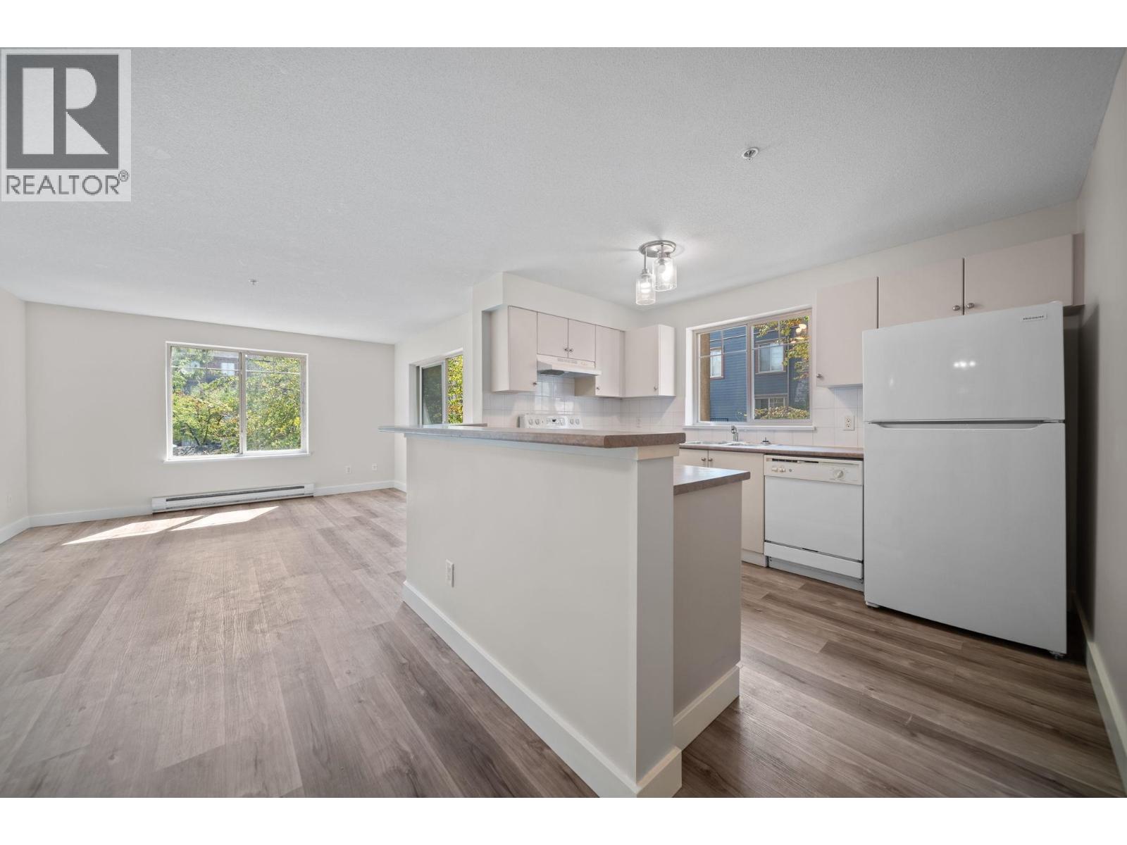 3203 240 Sherbrooke Street, New Westminster, British Columbia  V3L 0A4 - Photo 2 - R3156416