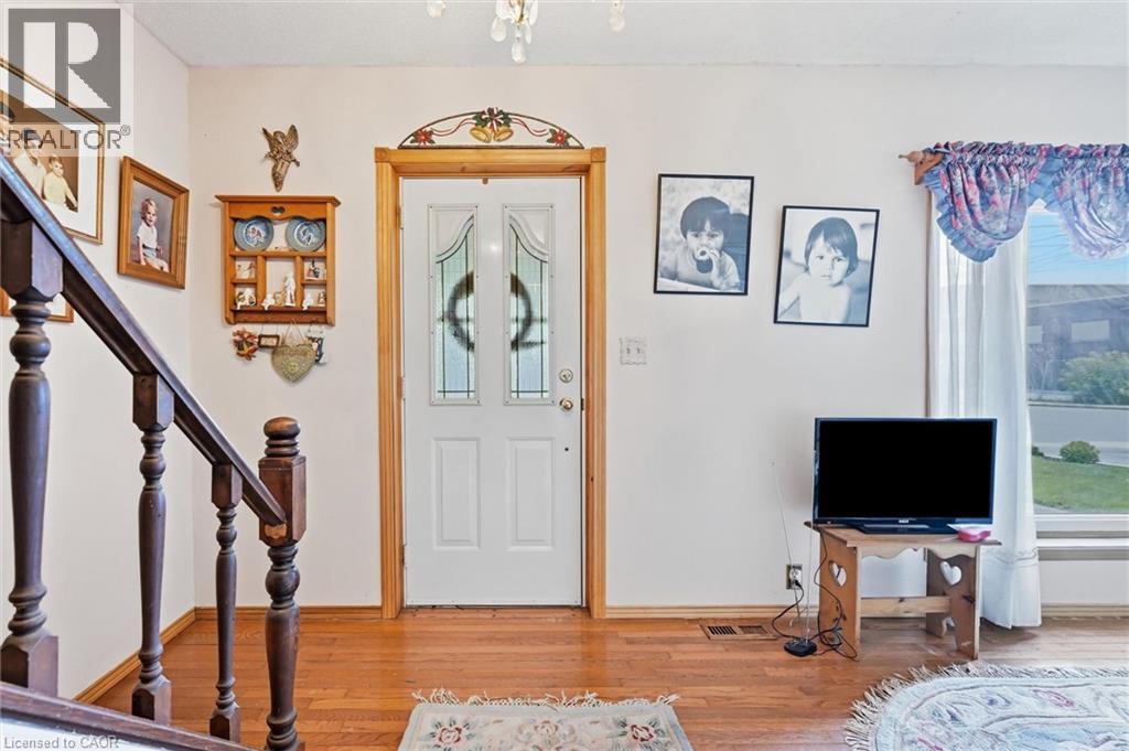 165 Glennie Avenue, Hamilton, Ontario  L8H 5W1 - Photo 5 - 40856650