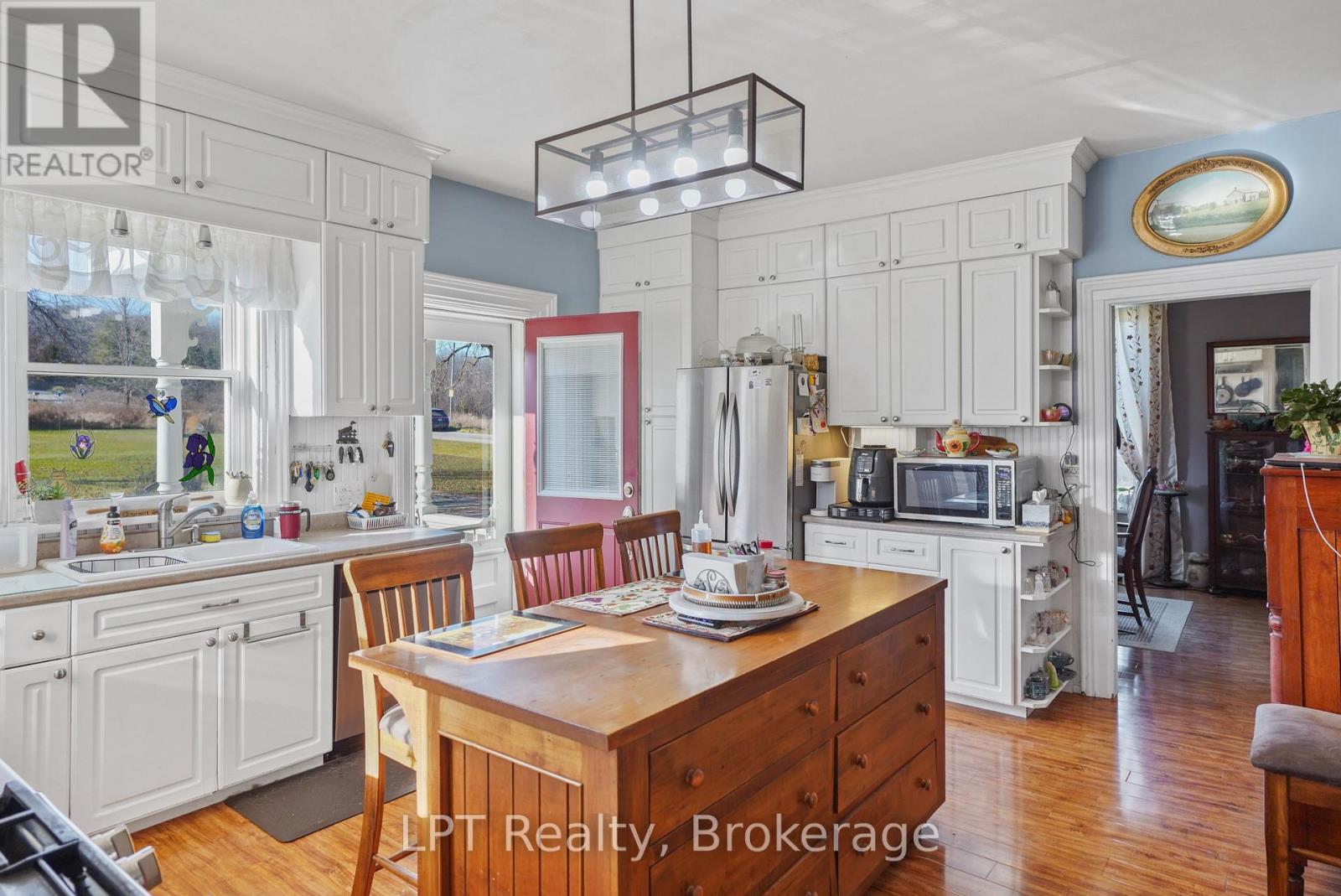 262884 Varney Road, West Grey, Ontario  N0G 1R0 - Photo 7 - X12569770