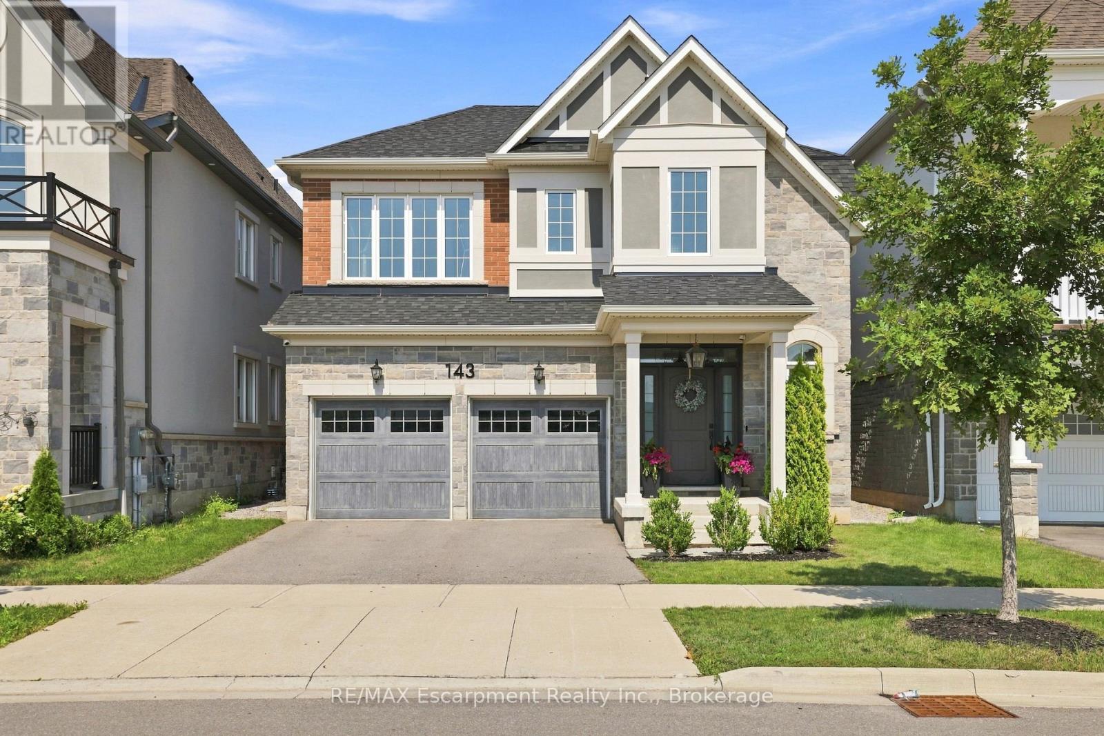 143 THRESHING MILL BOULEVARD, Oakville, Ontario
