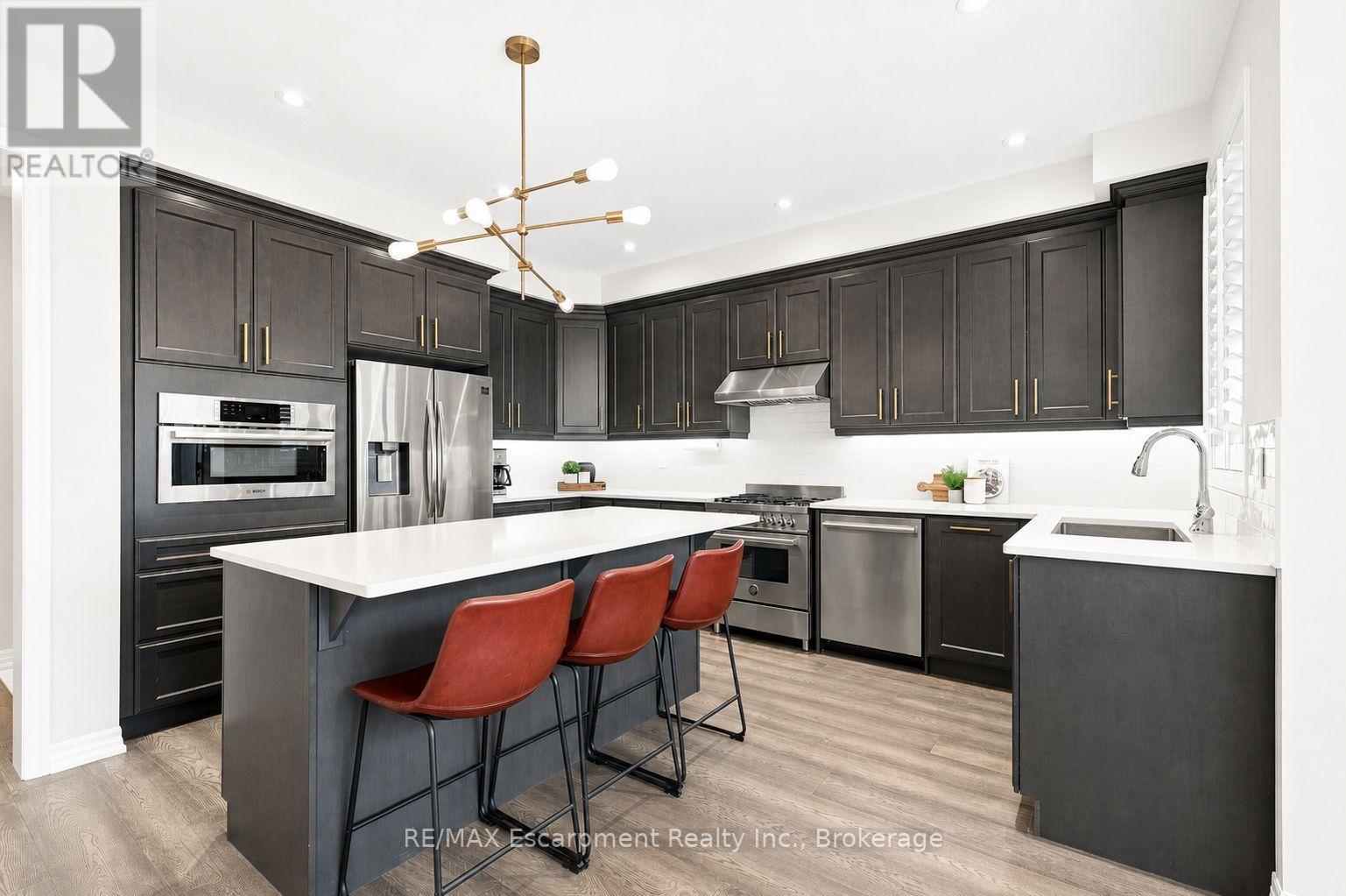 143 Threshing Mill Boulevard, Oakville, Ontario  L6H 0V5 - Photo 13 - W13689008