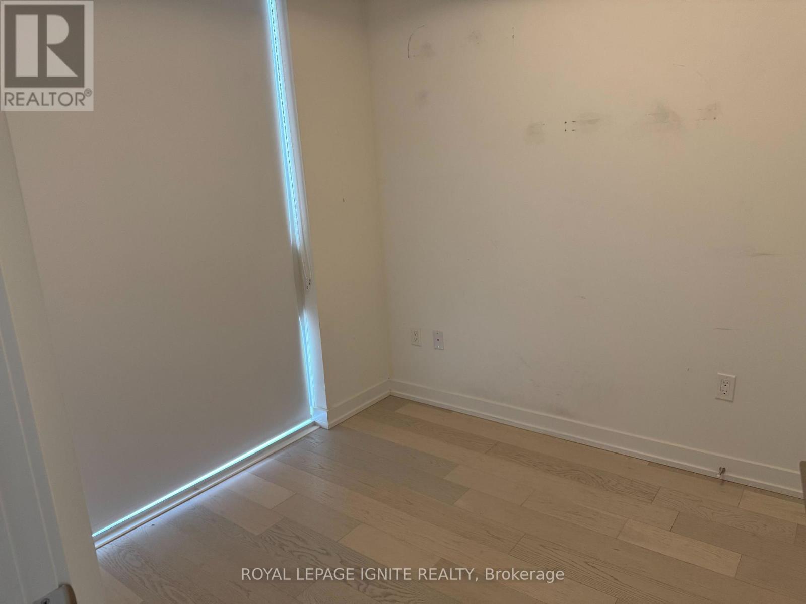 2402 - 1 Yorkville Avenue, Toronto, Ontario  M4W 0B1 - Photo 14 - C13689010