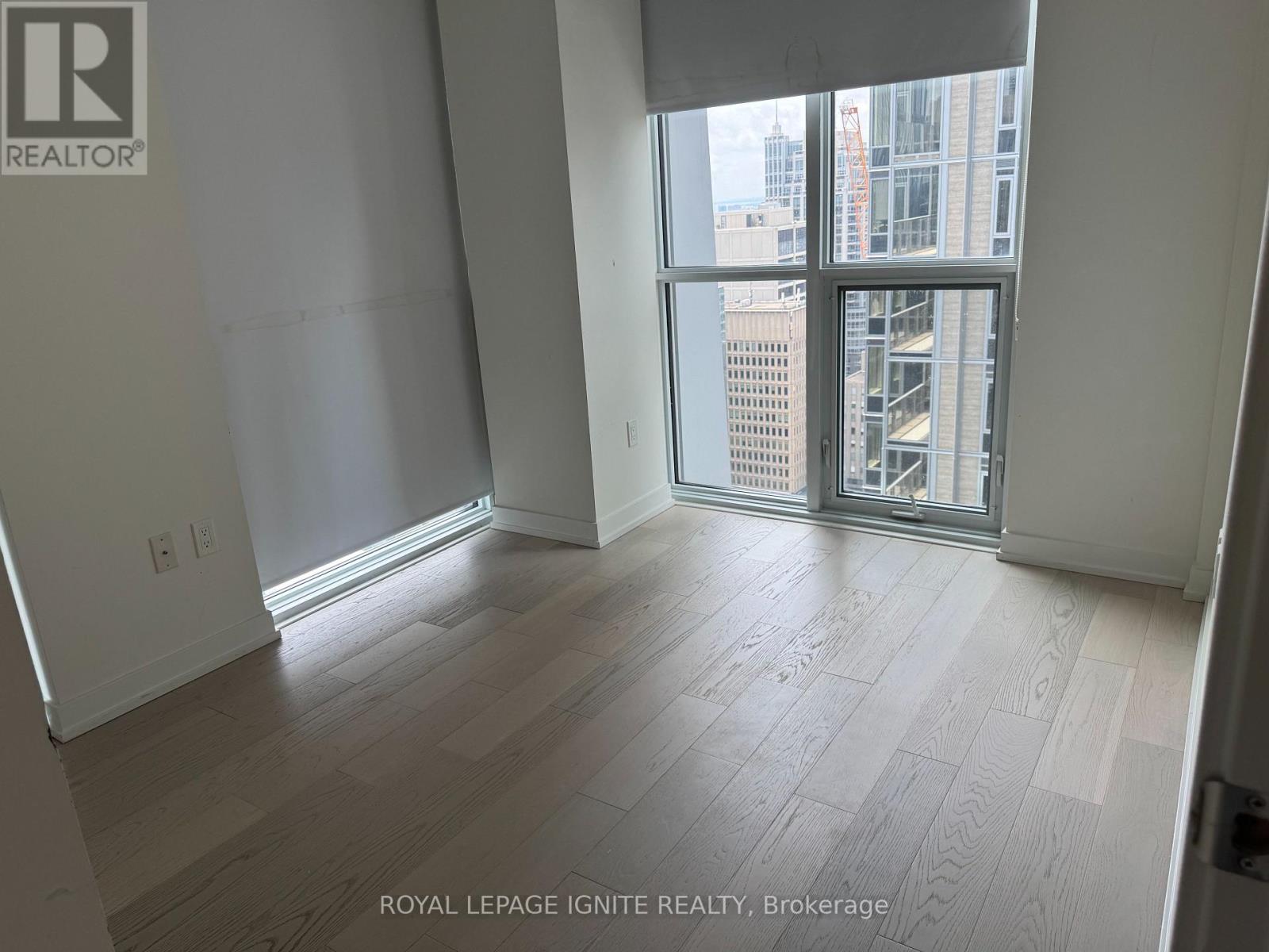 2402 - 1 Yorkville Avenue, Toronto, Ontario  M4W 0B1 - Photo 17 - C13689010