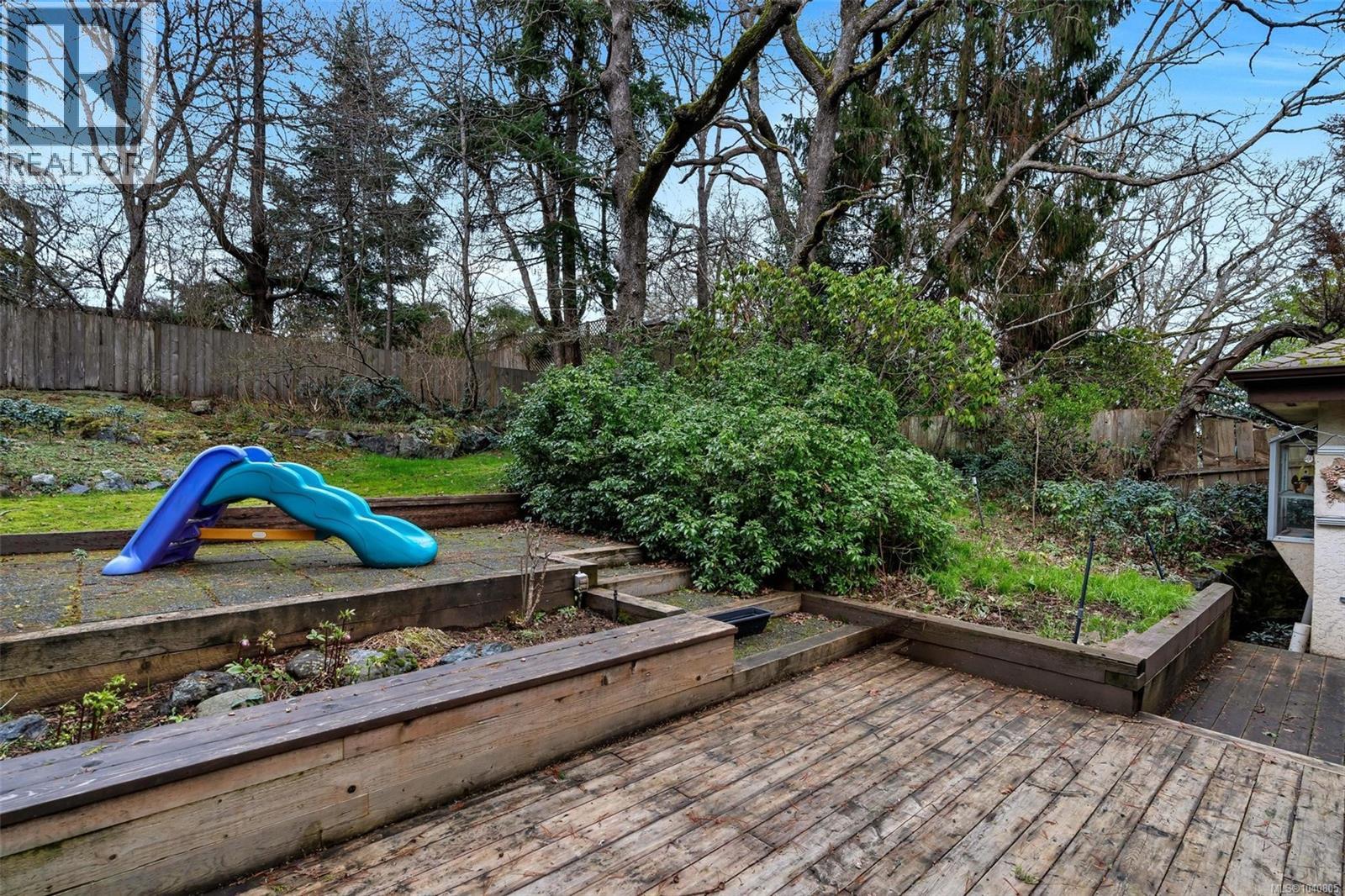3410 Browning St, Saanich, British Columbia  V8P 4E1 - Photo 23 - 1040805