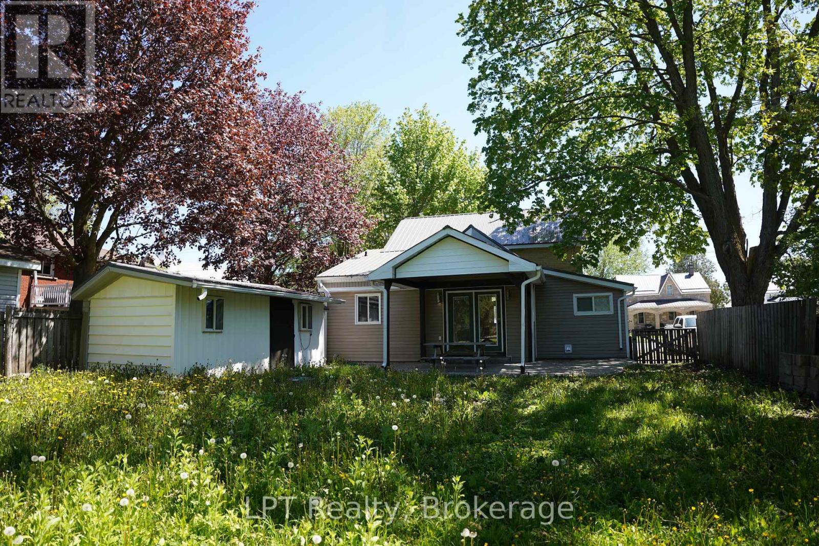 551 Louisa Street, West Grey, Ontario  N0G 1C0 - Photo 35 - X13161292