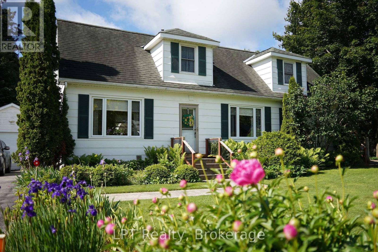 880 16TH STREET W, Georgian Bluffs, Ontario