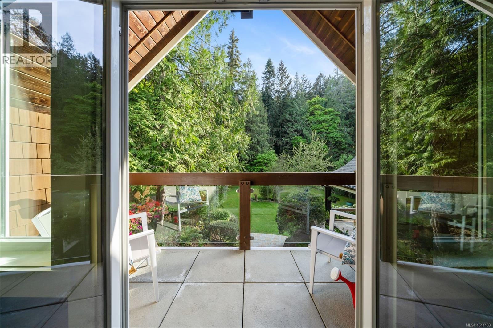 1660 Hedgerow Pl, North Saanich, British Columbia  V8L 6B2 - Photo 45 - 1041403