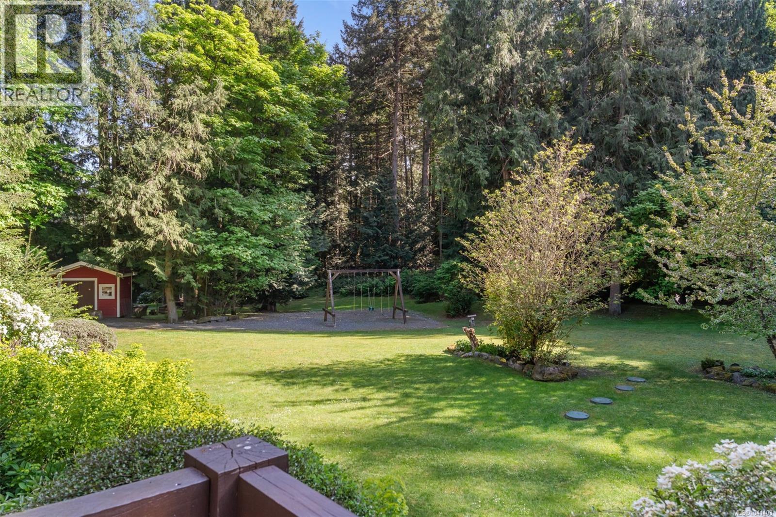 1660 Hedgerow Pl, North Saanich, British Columbia  V8L 6B2 - Photo 27 - 1041403