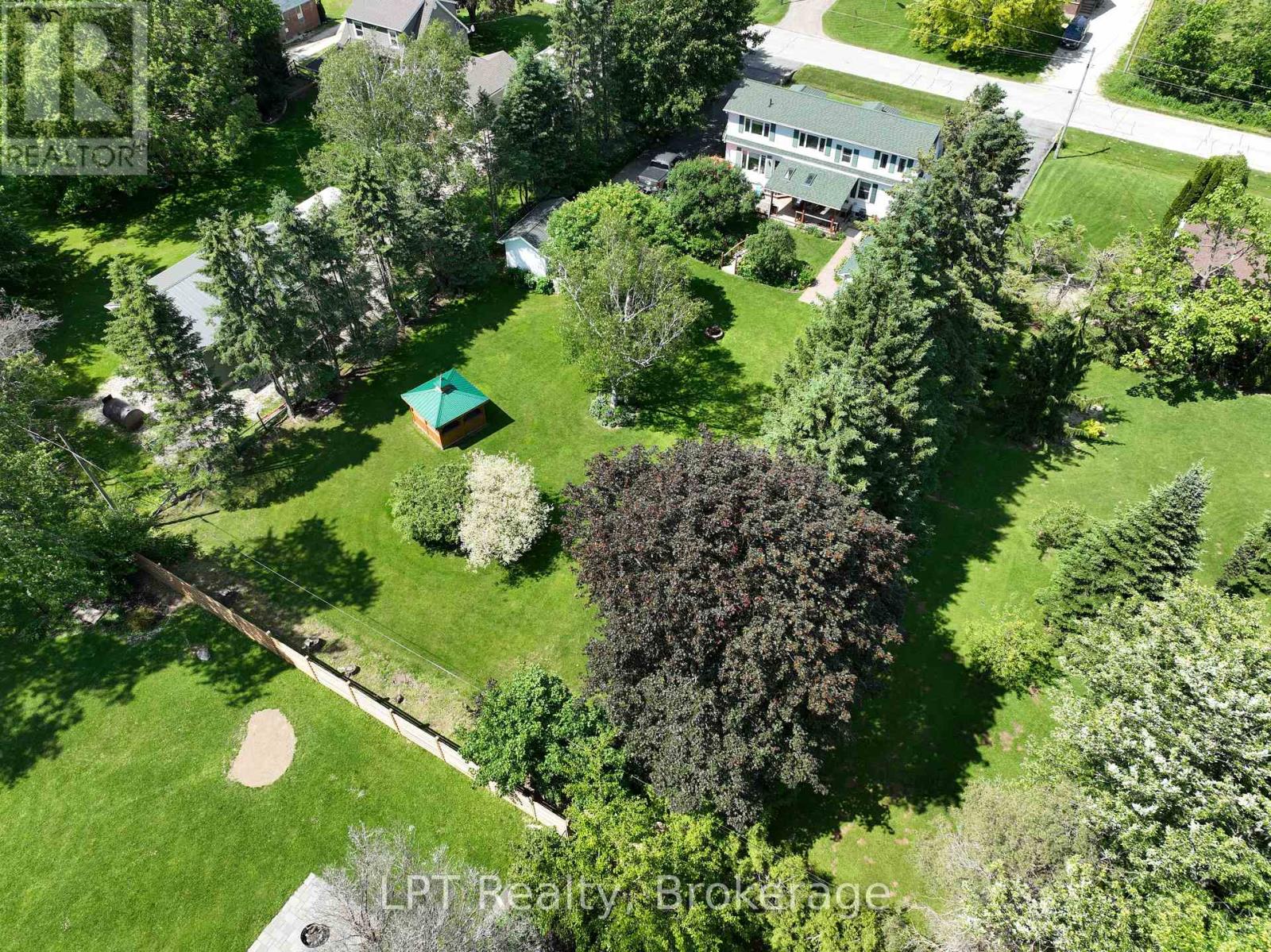 880 16th Street W, Georgian Bluffs, Ontario  N4K 6V5 - Photo 8 - X13466252