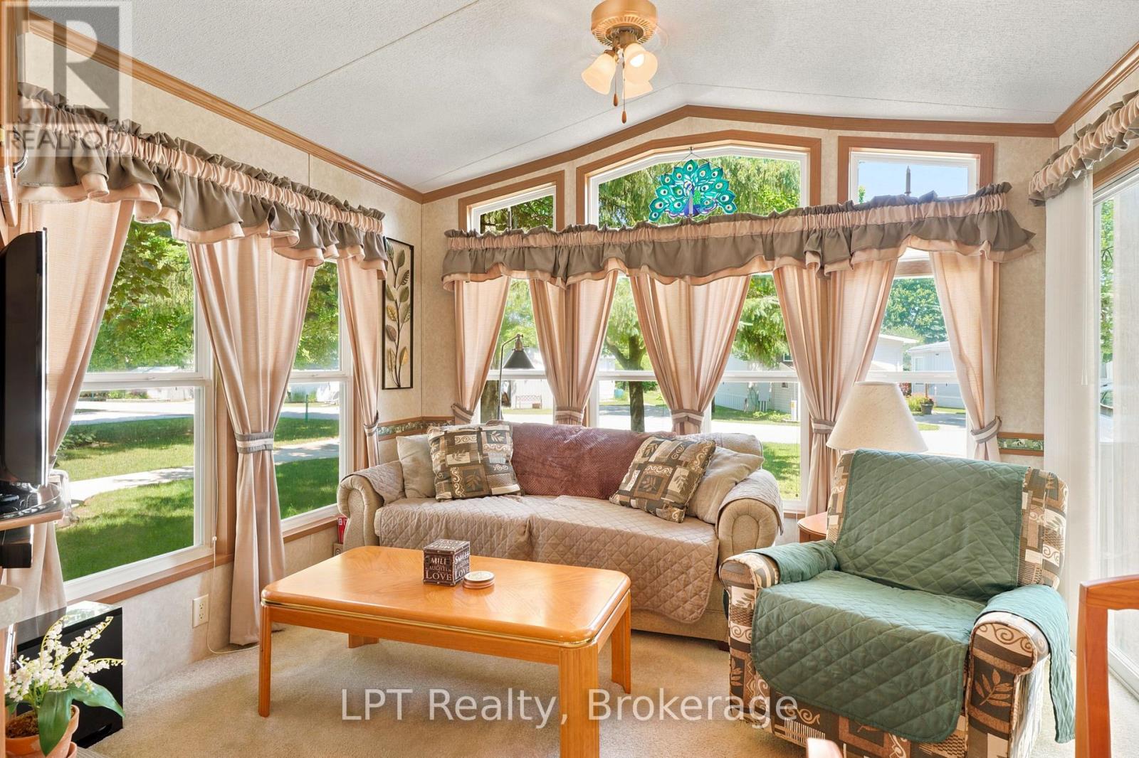 M44 - 13 Southline Avenue, Huron-Kinloss, Ontario  N0G 2B0 - Photo 8 - X13512162