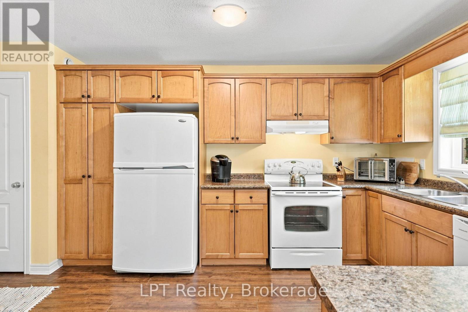 152 Kincardine Street N, West Grey, Ontario  N0G 1R0 - Photo 21 - X13570692